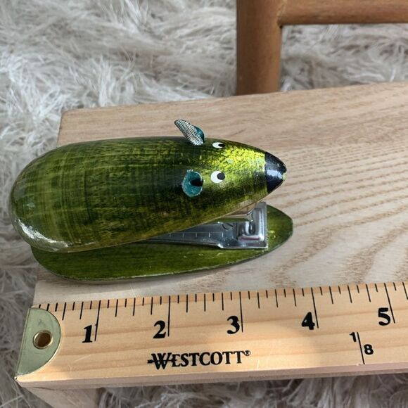 Vintage Green Wood And Metal Mouse Mini Stapler - Picture 12 of 16